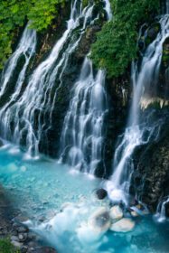 دانلود عکس آبشار شیراهیگه رودخانه بییی در تابستان مقصد معروف