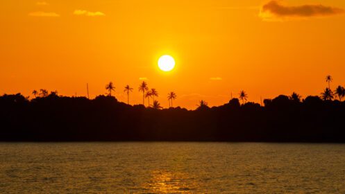 دانلود عکس غروب آفتاب در جزیره گرمسیری تابستانی silouette koh kood