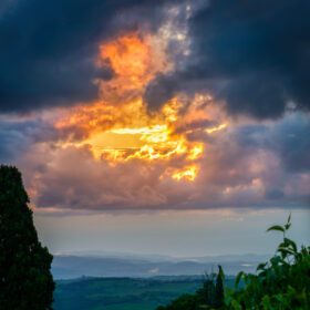 دانلود عکس val d orcia tuscany ایتالیا غروب آفتاب بر فراز val d orcia