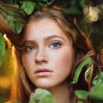 دانلود وکتور مجموعه عناصر دنج پاییزی جوراب های در حال ریختن برگ های غذا مجموعه دفترچه یادداشت از آیکون های فصل پاییز پس زمینه زیبا برای کارت پستال پاییز زمان برداشت