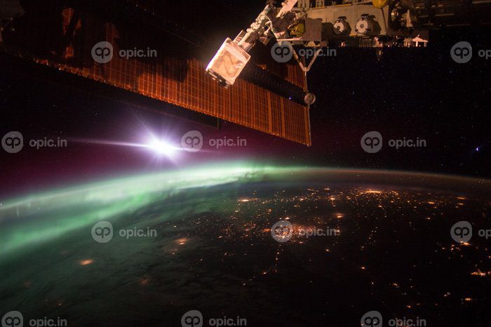 دانلود والپیپرهای نقاشی نور خورشید نقاشی نقاشی هنر دیجیتال شب رندر فضا هنر فضای زمین CGI ISS اتمسفر جهان نجوم نور تاریکی اسکرین شات اتمسفر زمین فضای بیرونی جسم نجومی