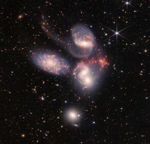 دانلود تصاویر پس زمینه جهان فضا ستاره های کهکشان ناسا تلسکوپ فضایی جیمز وب