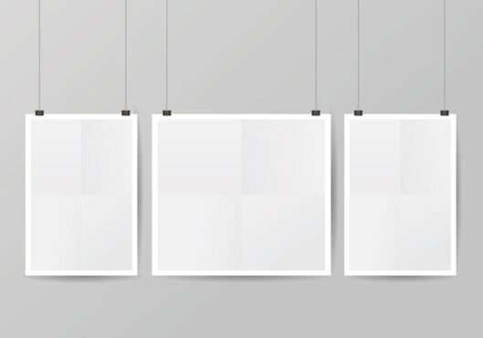 وکتور پوستر سفید خالی با کلیپ برای ارائه های تجاری مکان برای متن