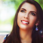 تصویر وکتور پس زمینه بادکنک های تولدت مبارک بنر براق